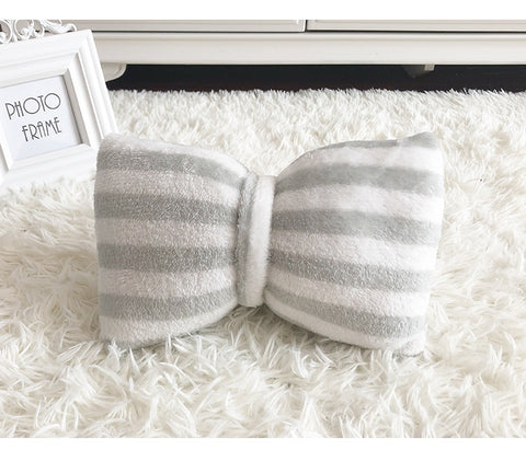Plush Donut Pet Bed with Pillow