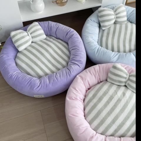 Plush Donut Pet Bed with Pillow